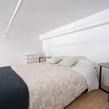 Exclusivo Loft Con Terraza En Ciudad Artes Y Cienc Apartament